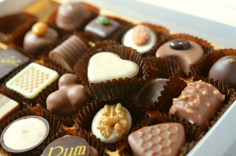 boulangerie-SPERACEDES-min_chocolates_food_candy_calories_nibble_chocolate_heart-782043